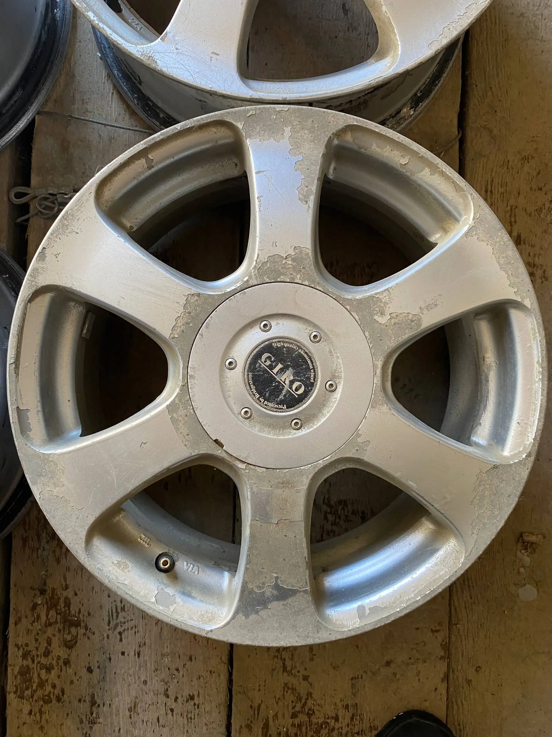 Комплект дисков на 16 универсальная 5 - Диски (Запчасти) в Южно-Сахалинск