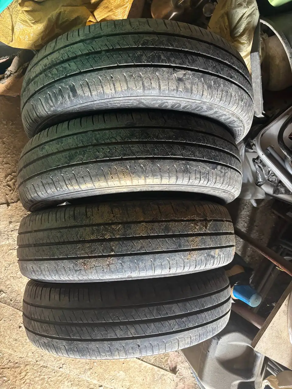 Продам комплект летней резины 165/65r14 - Шины и диски (Авто) в Южно-Сахалинск