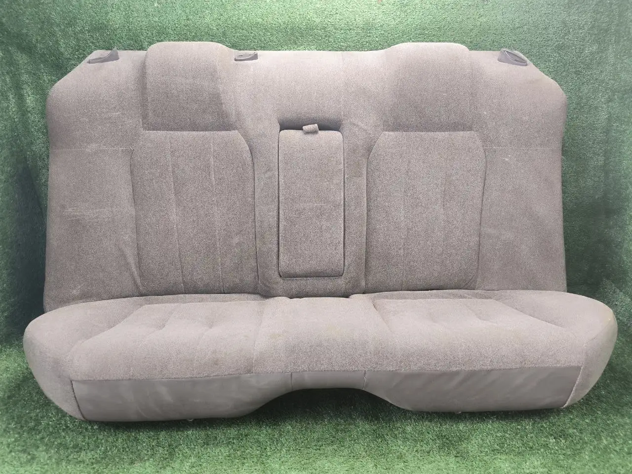 Задние сиденья для автомобилей - Автосиденья (Запчасти) в Южно-Сахалинск