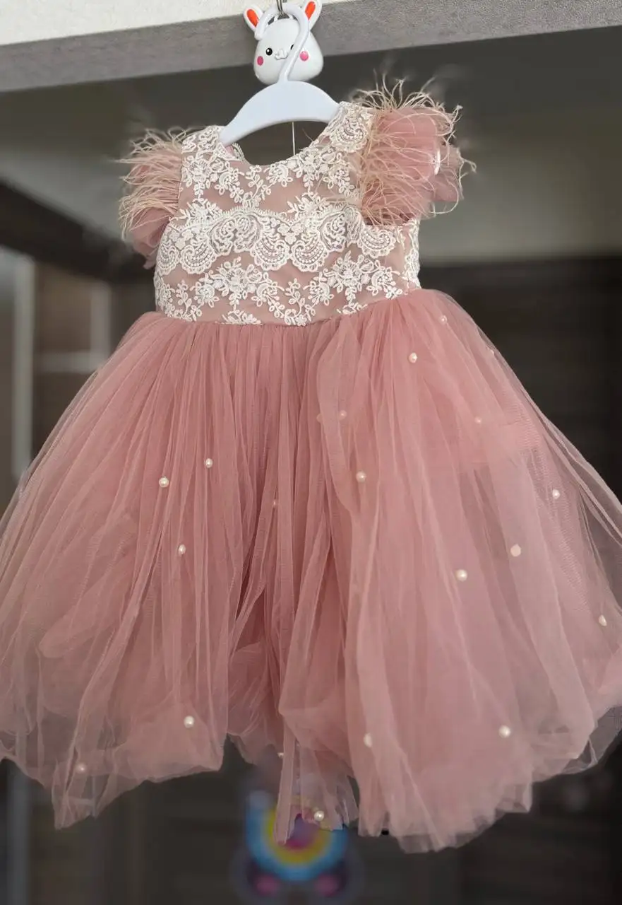 Продам пышное платье размер 80-86 - Платья (Одежда) в Южно-Сахалинск