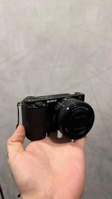 Продам камеру Sony ZV E-10 с объективами и аксессуарами - Фототехника в Южно-Сахалинск