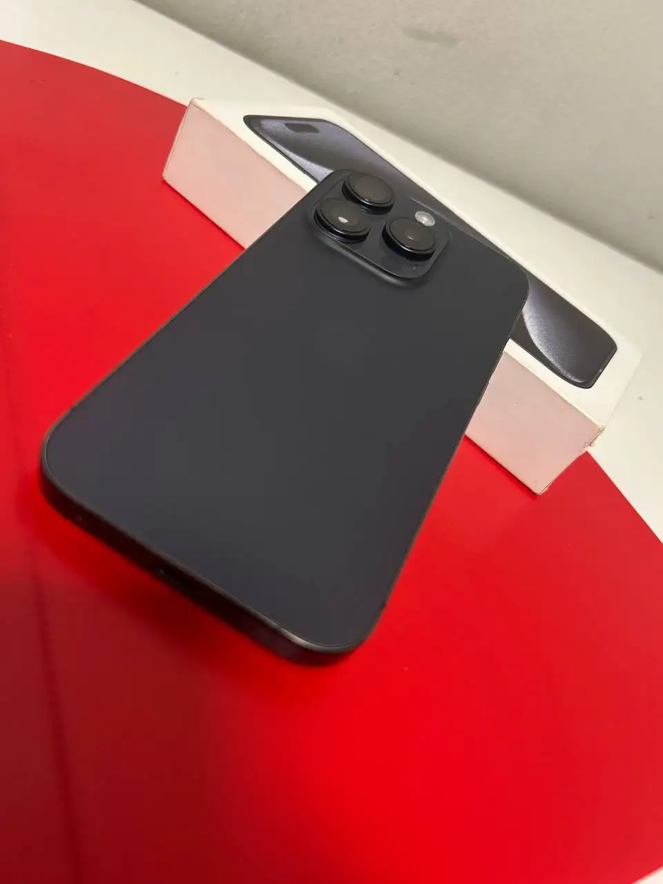 Продам айфон 15 про - Смартфоны (Электроника) в Южно-Сахалинск