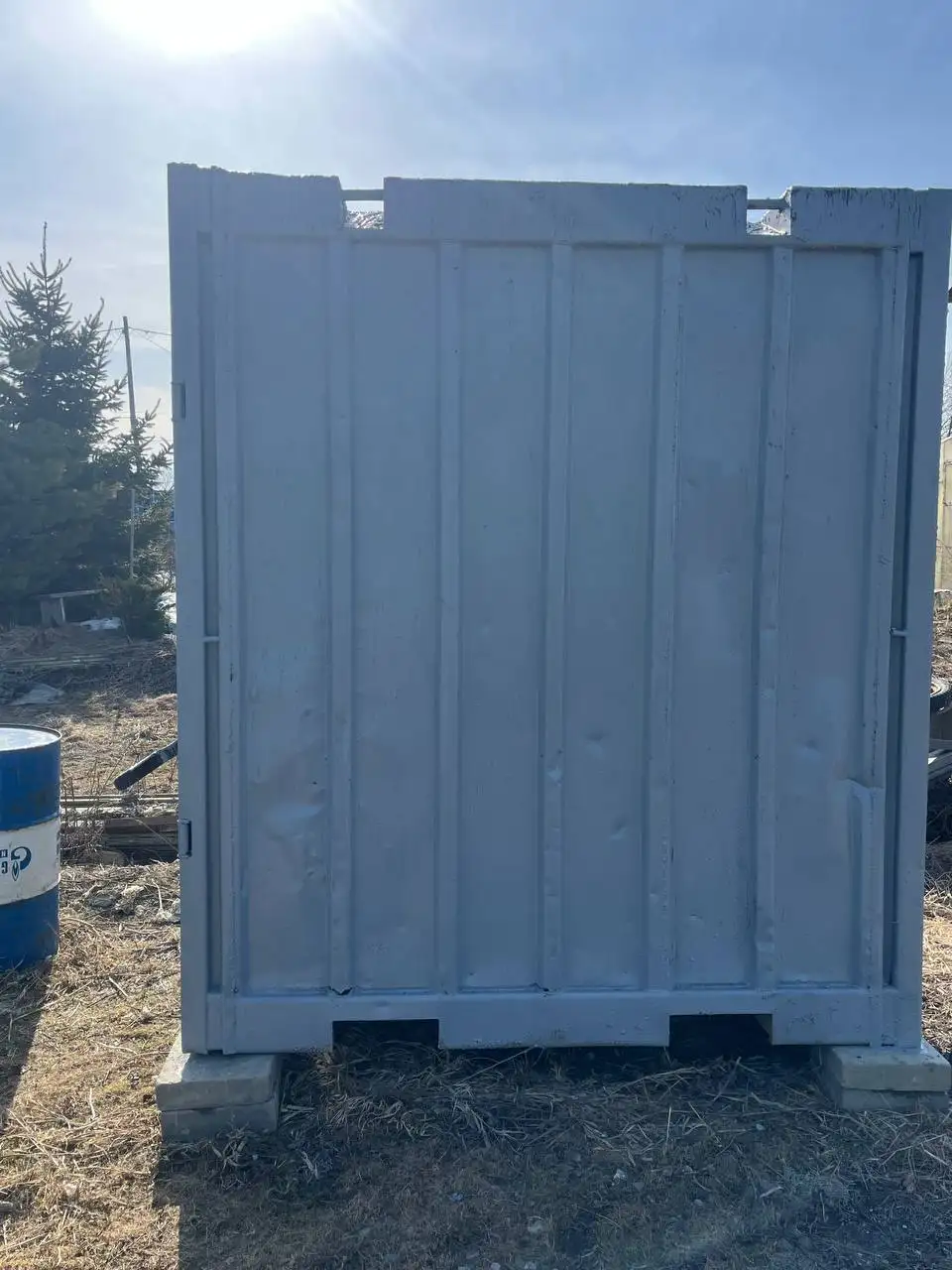 Продажа контейнера 3т и био туалета - Строительные материалы и оборудование (Для дома и дачи) в Южно-Сахалинск