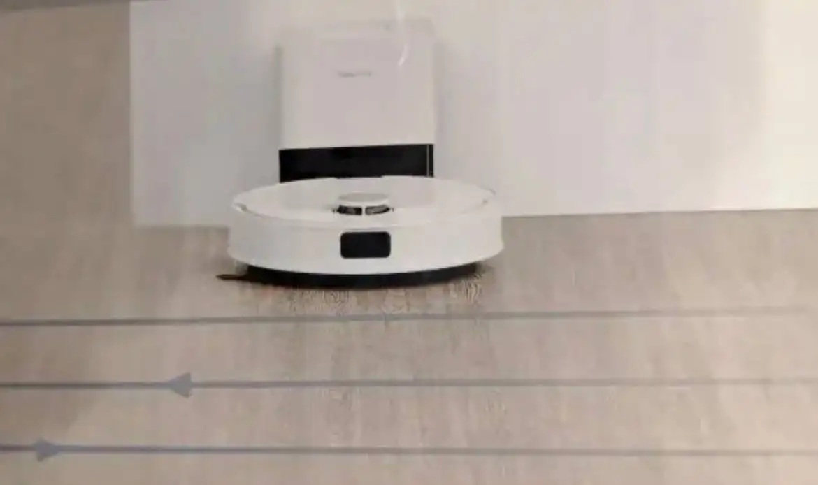 Пылесос со станцией, гитара, Apple Watch 11 - Электроника в Южно-Сахалинск