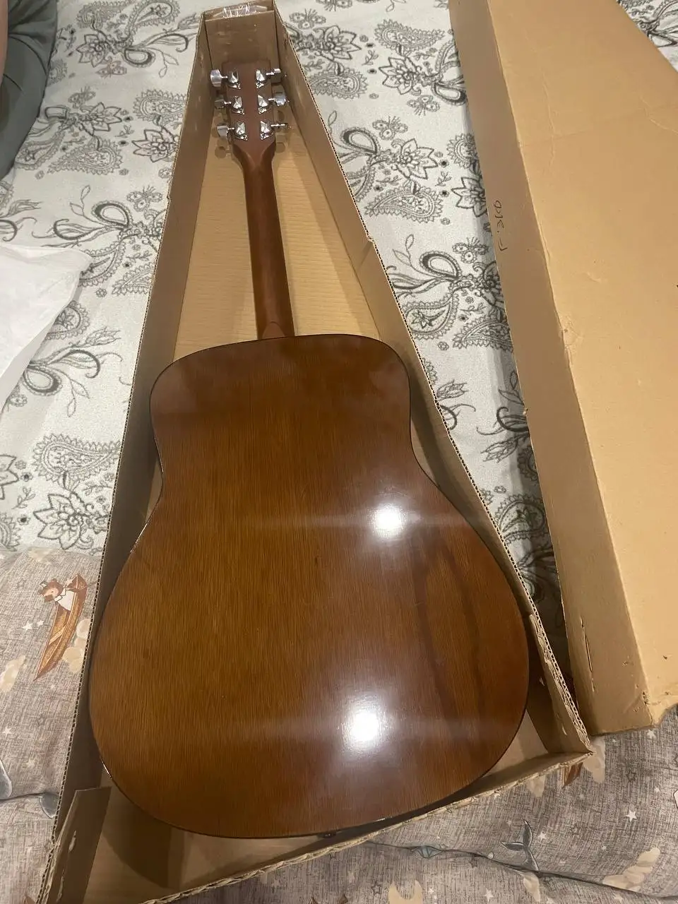 Пылесос со станцией, гитара, Apple Watch 11 - Электроника в Южно-Сахалинск