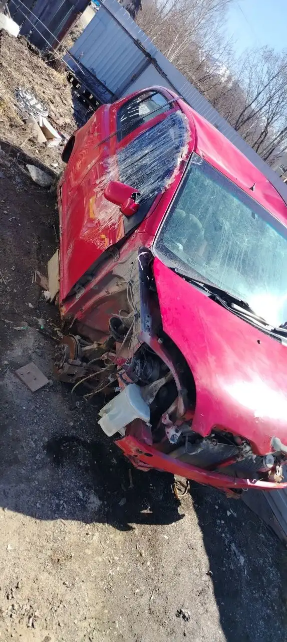 Продажа Toyota Vitz 2000 года после аварии - Легковые автомобили (Авто) в Южно-Сахалинск