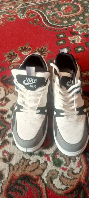 Продам новые кроссовки размер 42-43 - Аксессуары в Южно-Сахалинск