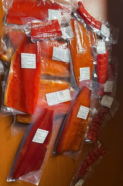 Рыба холодного копчения и вяленая в Южно-Сахалинске - Ремонт и отделка в Южно-Сахалинск