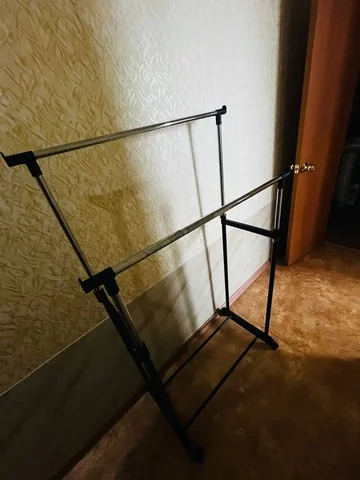 Продам напольную вешалку - Сантехника в Южно-Сахалинск