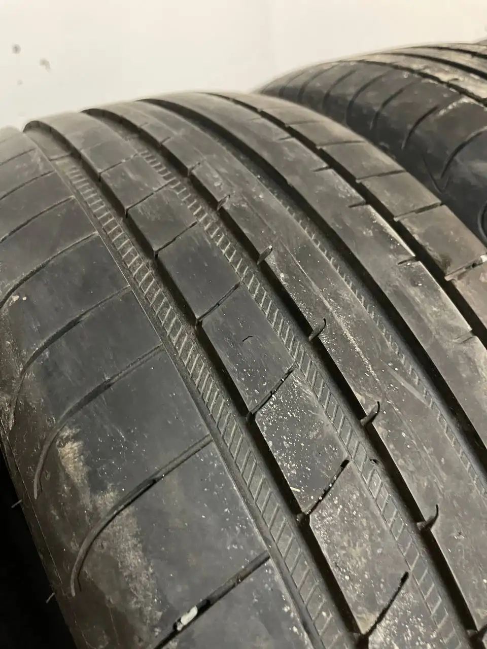 Комплект летних шин Goodyear 245/45/20 - Шины (Авто) в Южно-Сахалинск