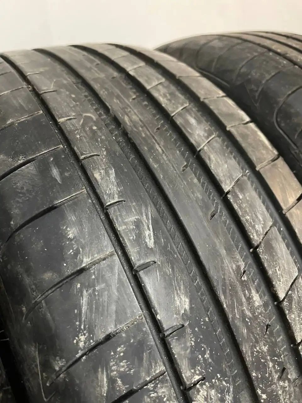 Комплект летних шин Goodyear 245/45/20 - Шины (Авто) в Южно-Сахалинск