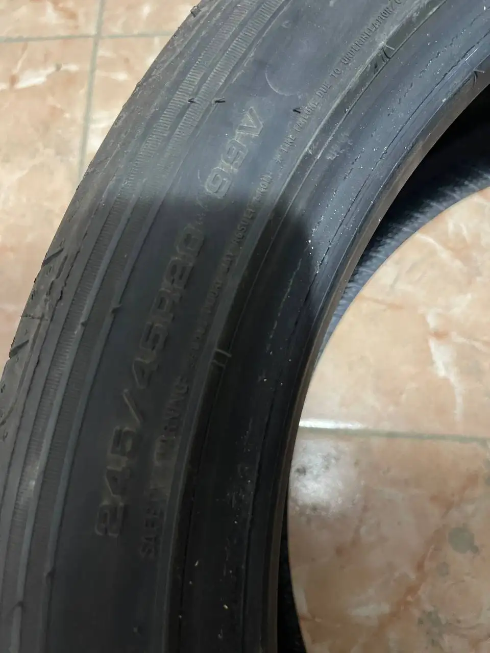 Комплект летних шин Goodyear 245/45/20 - Шины (Авто) в Южно-Сахалинск