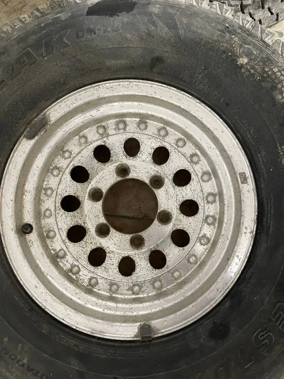 Продам комплект дисков R15 6x139.7 - Диски (Авто) в Южно-Сахалинск