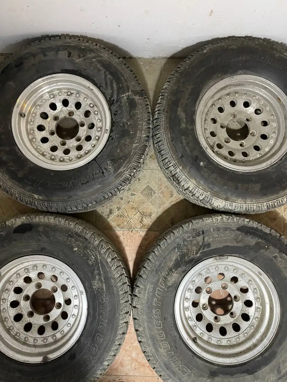 Продам комплект дисков R15 6x139.7 - Диски (Авто) в Южно-Сахалинск
