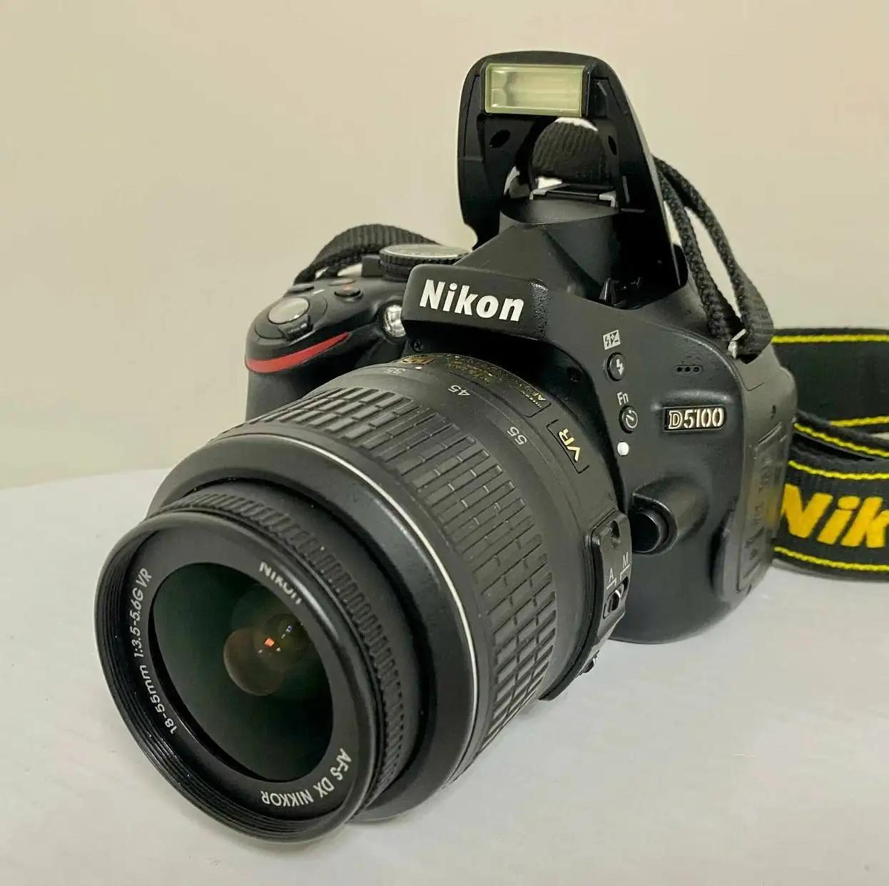 Продам фотоаппарат Nikon D5100 - Фотоаппараты (Электроника) в Южно-Сахалинск