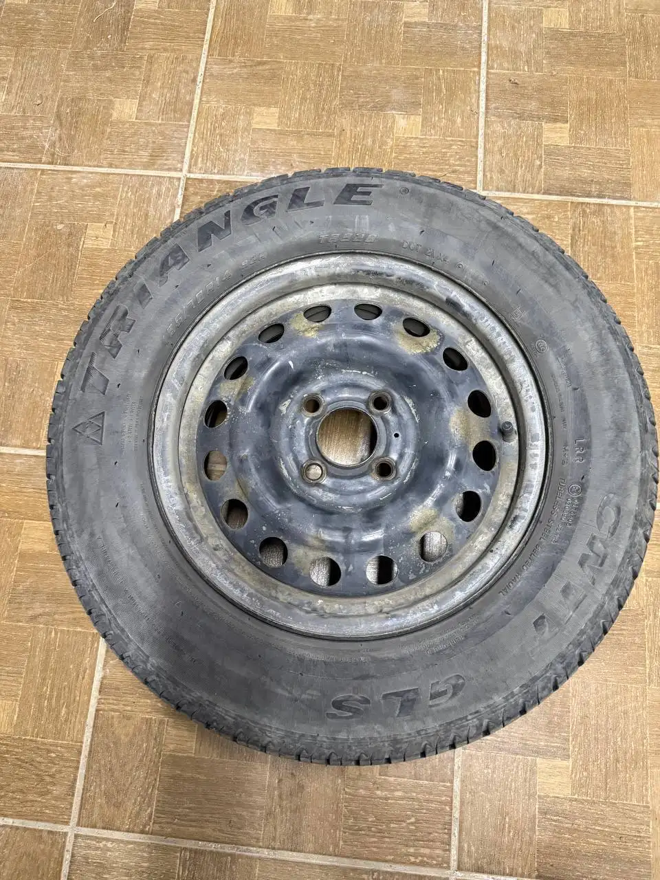 Продам колеса в сборе 185/70/14 - Автошины (Авто) в Южно-Сахалинск