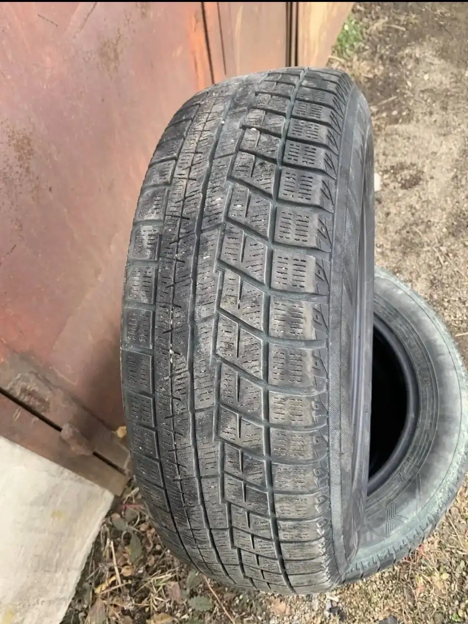 Зимние шины 185/65R15 - Шины и диски (Авто) в Корсаков
