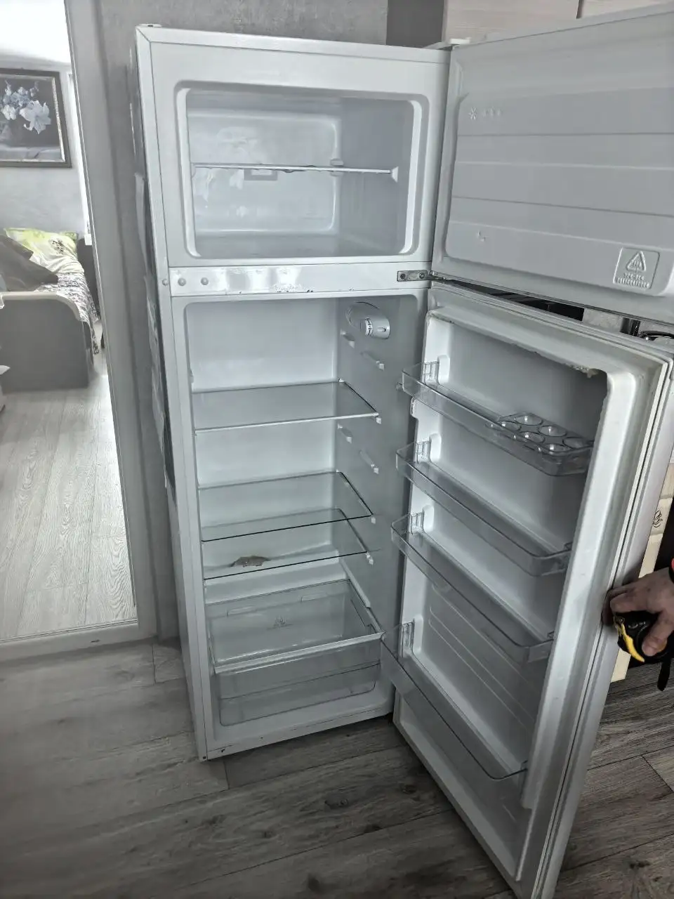 Продам холодильник Dexp - Холодильники (Электроника) в Троицкое