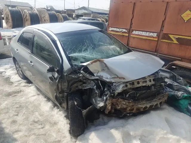 Продажа Toyota или подобного автомобиля - Колёса и шины в Южно-Сахалинск