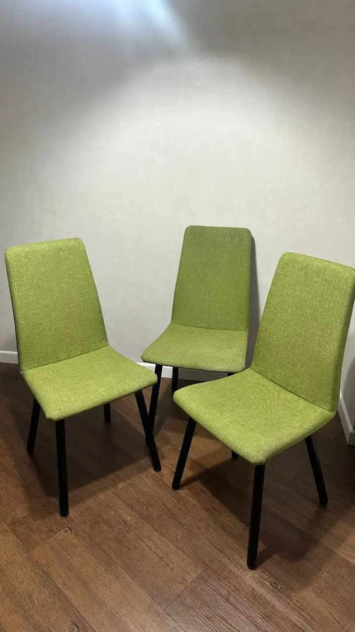 Продам 3 стула в хорошем состоянии - Мебель (Для дома и дачи) в Южно-Сахалинск