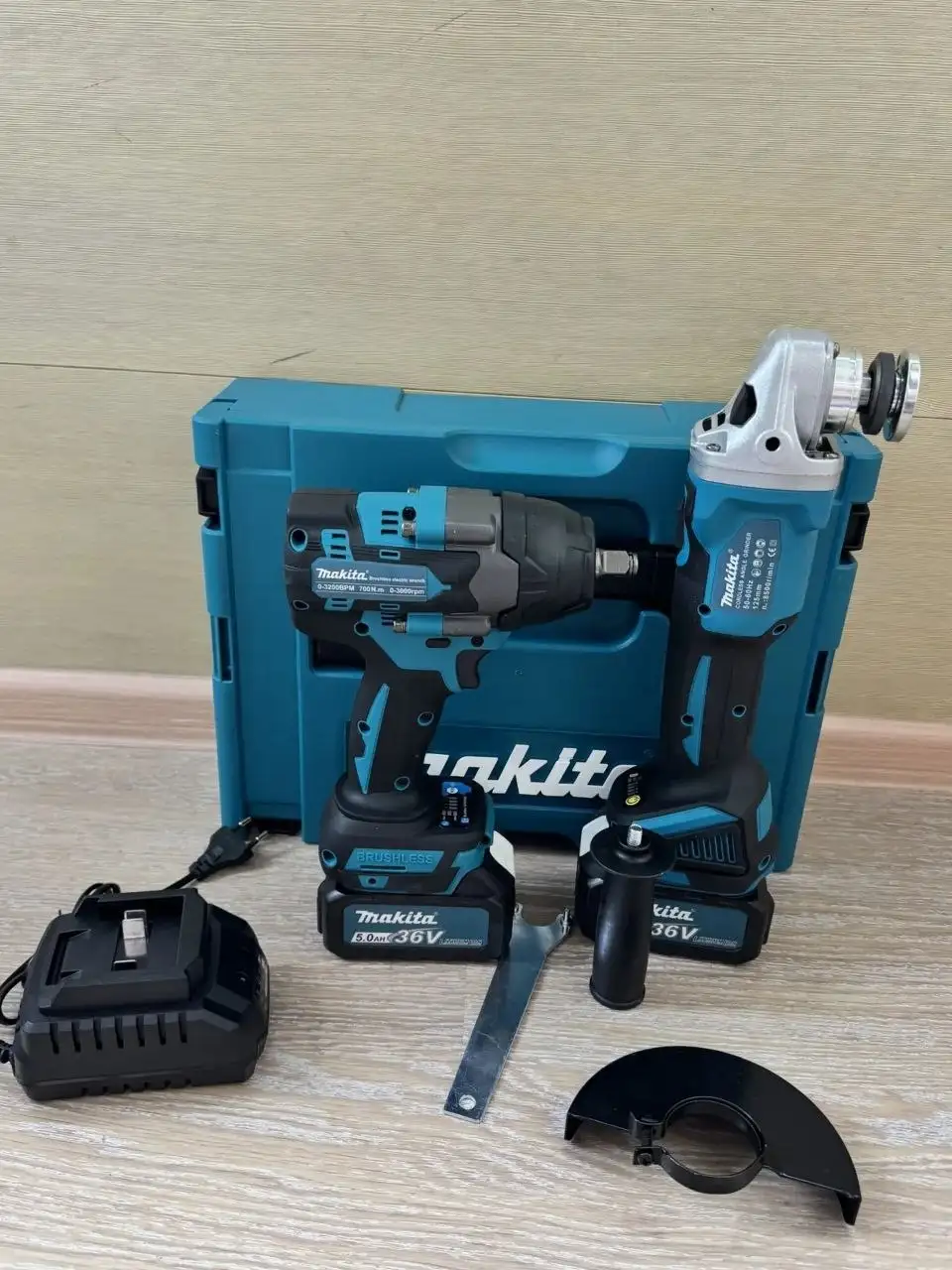 Набор 2 в 1 (Гайковёрт + Болгарка) Makita новый - Инструменты (Электроника) в Южно-Сахалинск