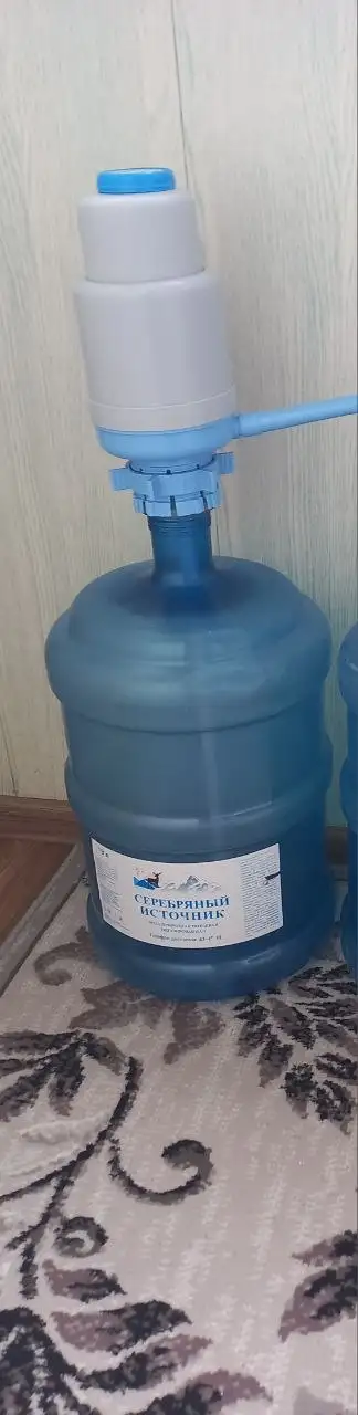 Продажа полочки и бутыли с помпой - Барахолка в Южный