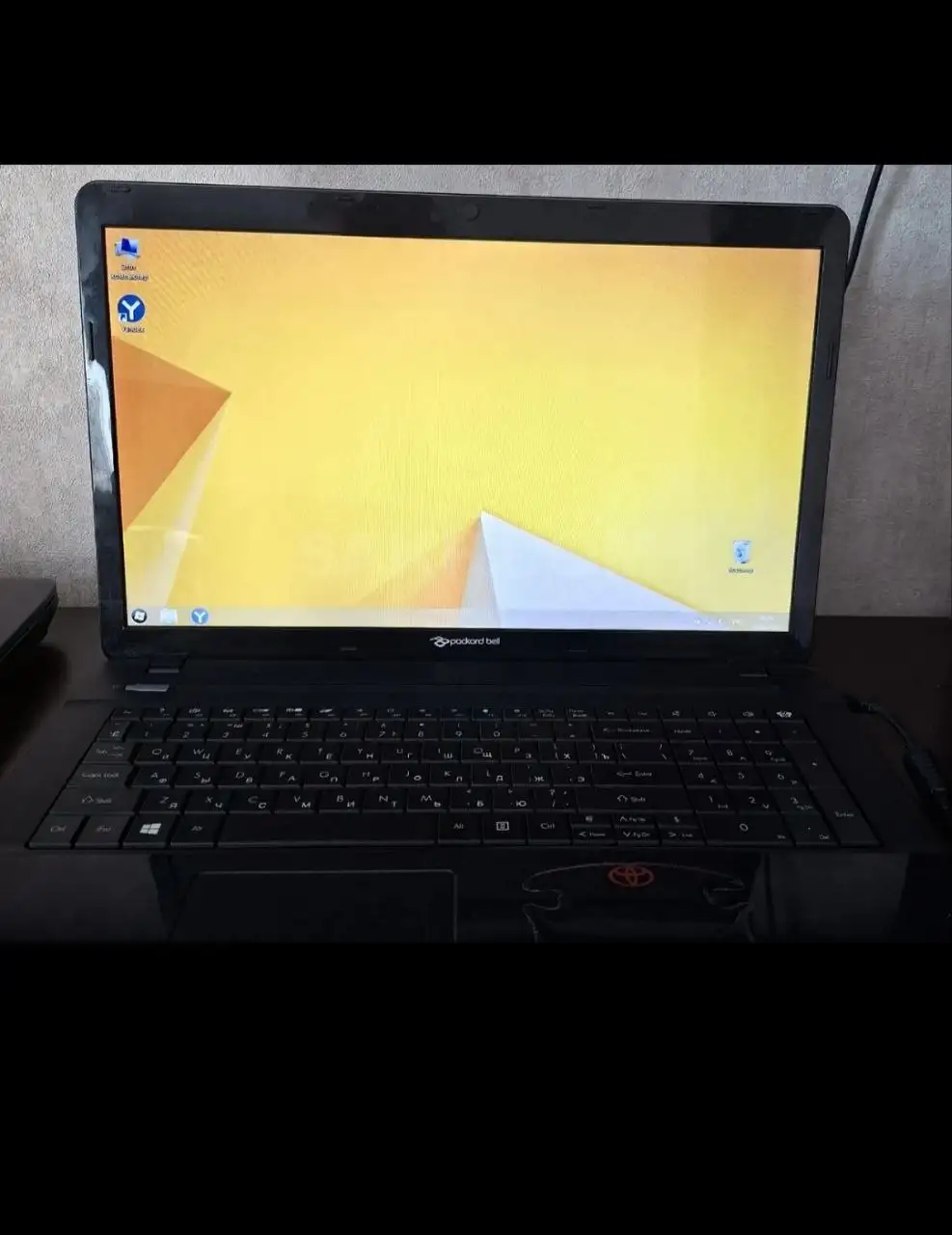 Продам ноутбук Packard Bell EasyNote le69kb - Ноутбуки (Электроника) в Южно-Сахалинск