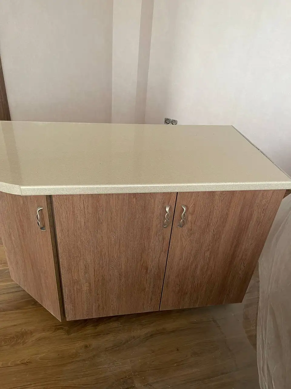Новый шкаф с полками и 2 тумбы - Мебель (Для дома и дачи) в Анива
