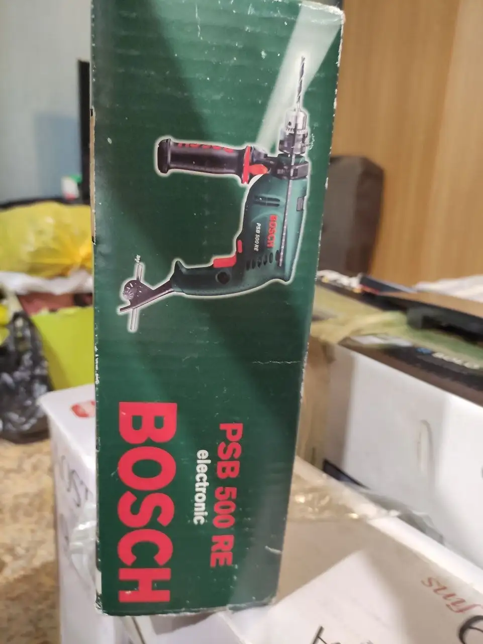 Продам новую дрель Bosch PSB 500 RE - Инструменты (Электроника) в Южно-Сахалинск