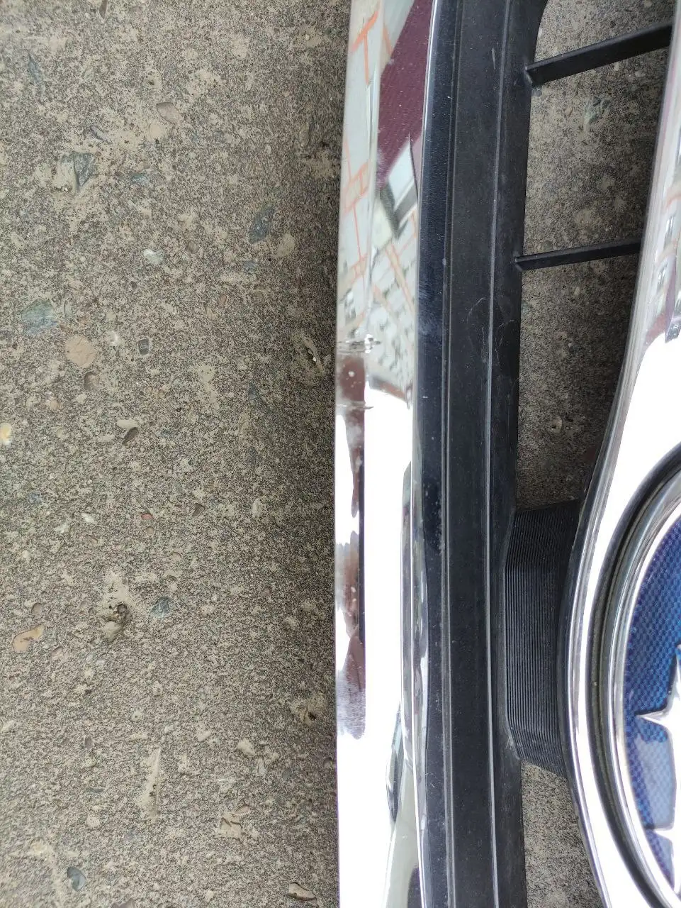 Продам решетку Subaru Legacy 4 поколения - Кузовные детали (Авто) в Южно-Сахалинск
