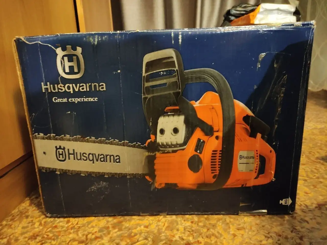 Продажа бензопилы Husqvarna и комплектующих - Садовая техника (Для дома и дачи) в Южно-Сахалинск