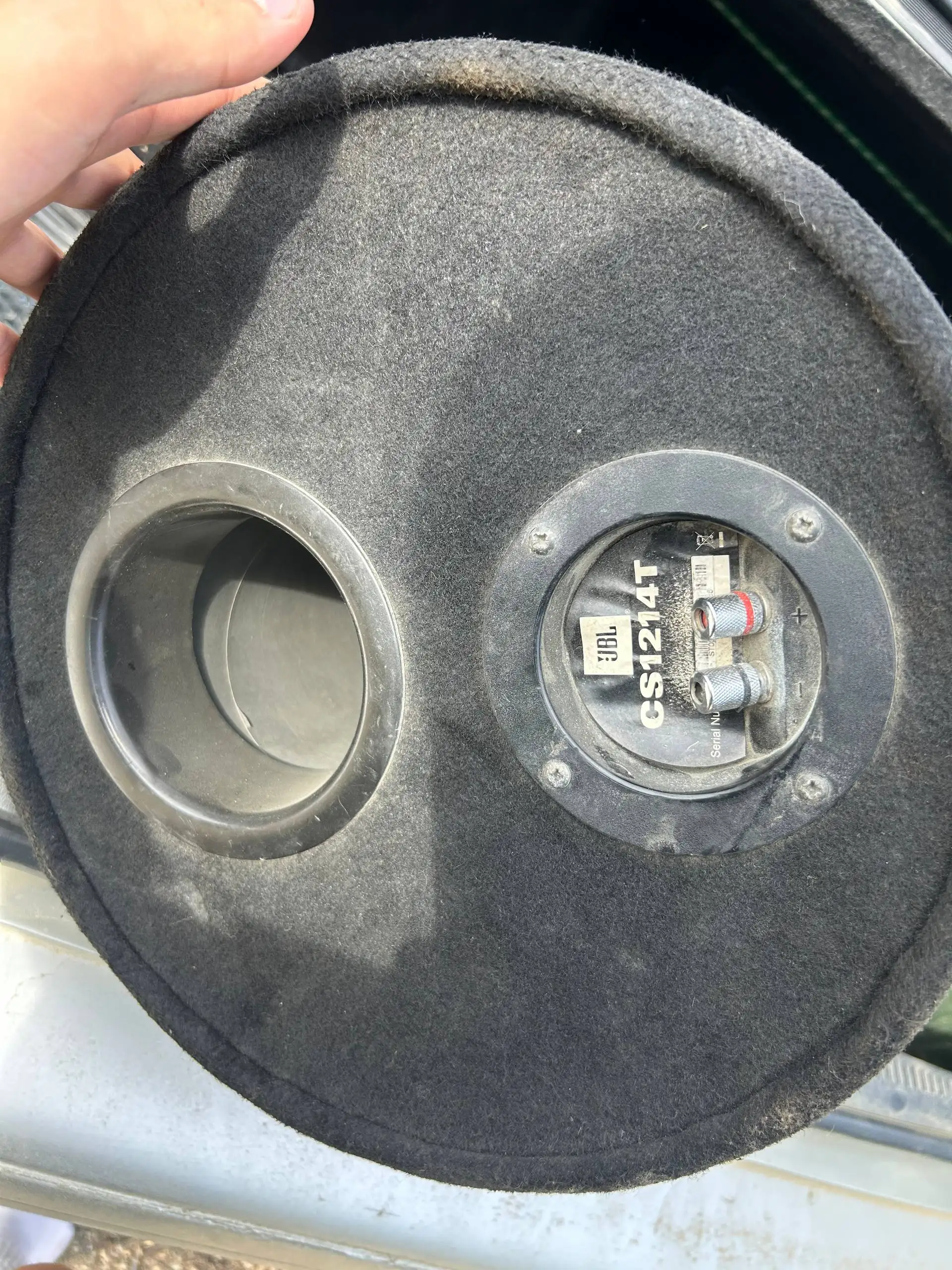 Продам сабвуфер JBL с усилителем - Автозвук (Авто) в Южно-Сахалинск