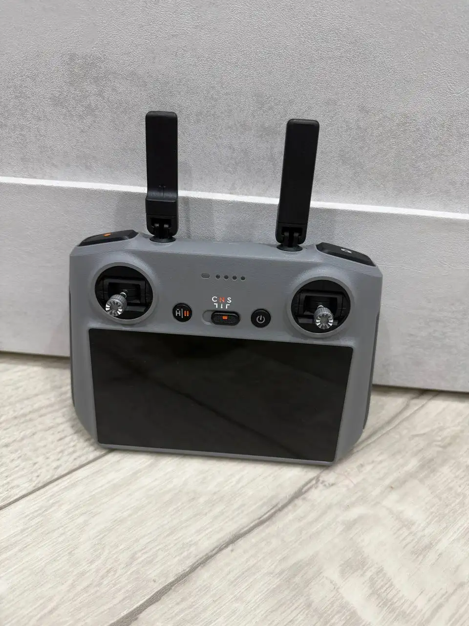 Продажа DJI Mini 4 Pro (битый и запчасти) - Квадрокоптеры (Электроника) в Южно-Сахалинск