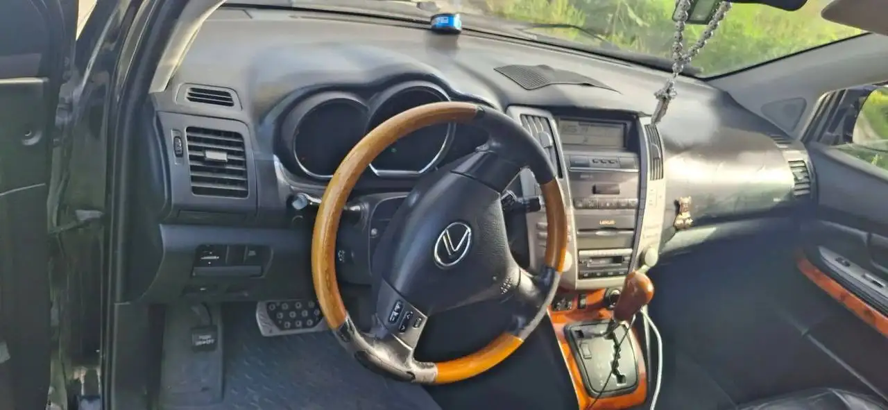 Продам Lexus RX 330 2004 - Легковые автомобили (Авто) в Южно-Сахалинск