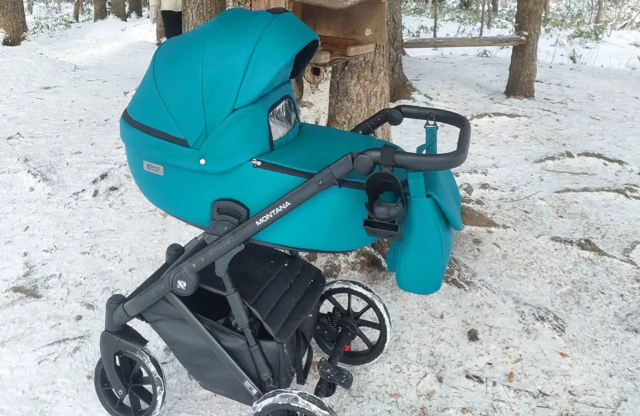 Продам коляску 3 в 1 с автолюлькой в подарок - Коляски (Товары для детей) в Южно-Сахалинск