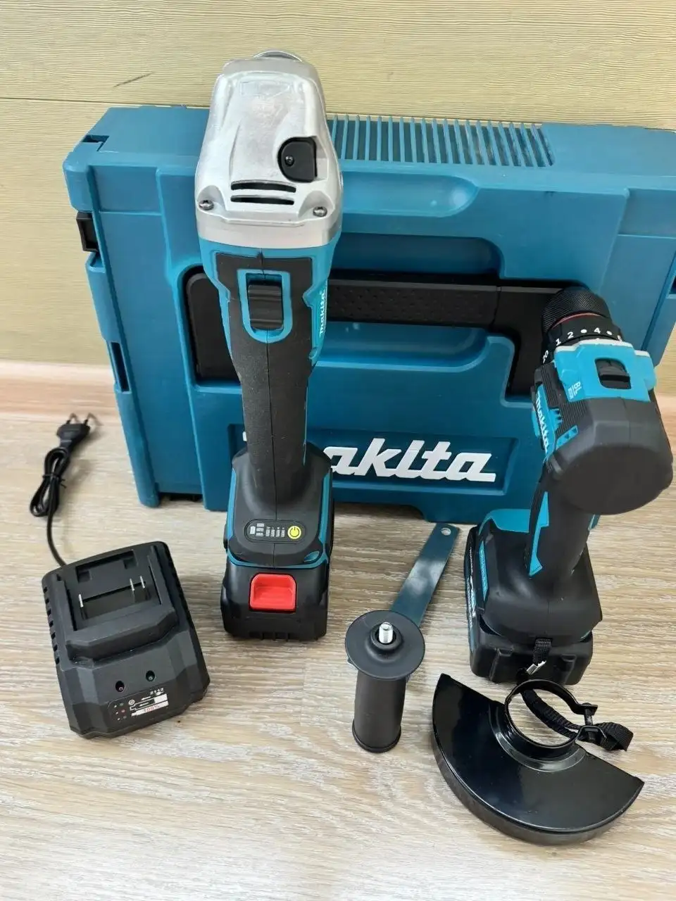 Набор 2 в 1: Шуруповерт и Болгарка Makita, новый - Инструменты в Южно-Сахалинск