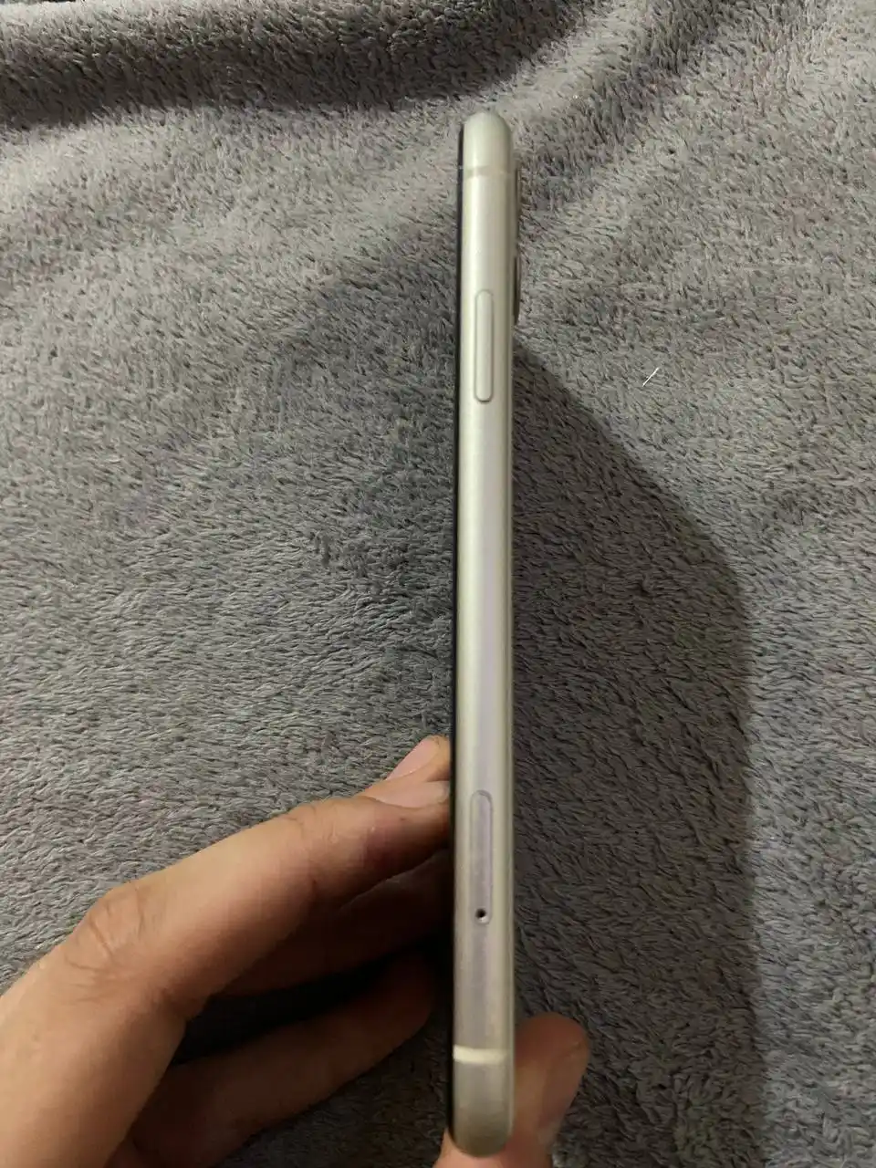 Продам IPhone 11 64 гб