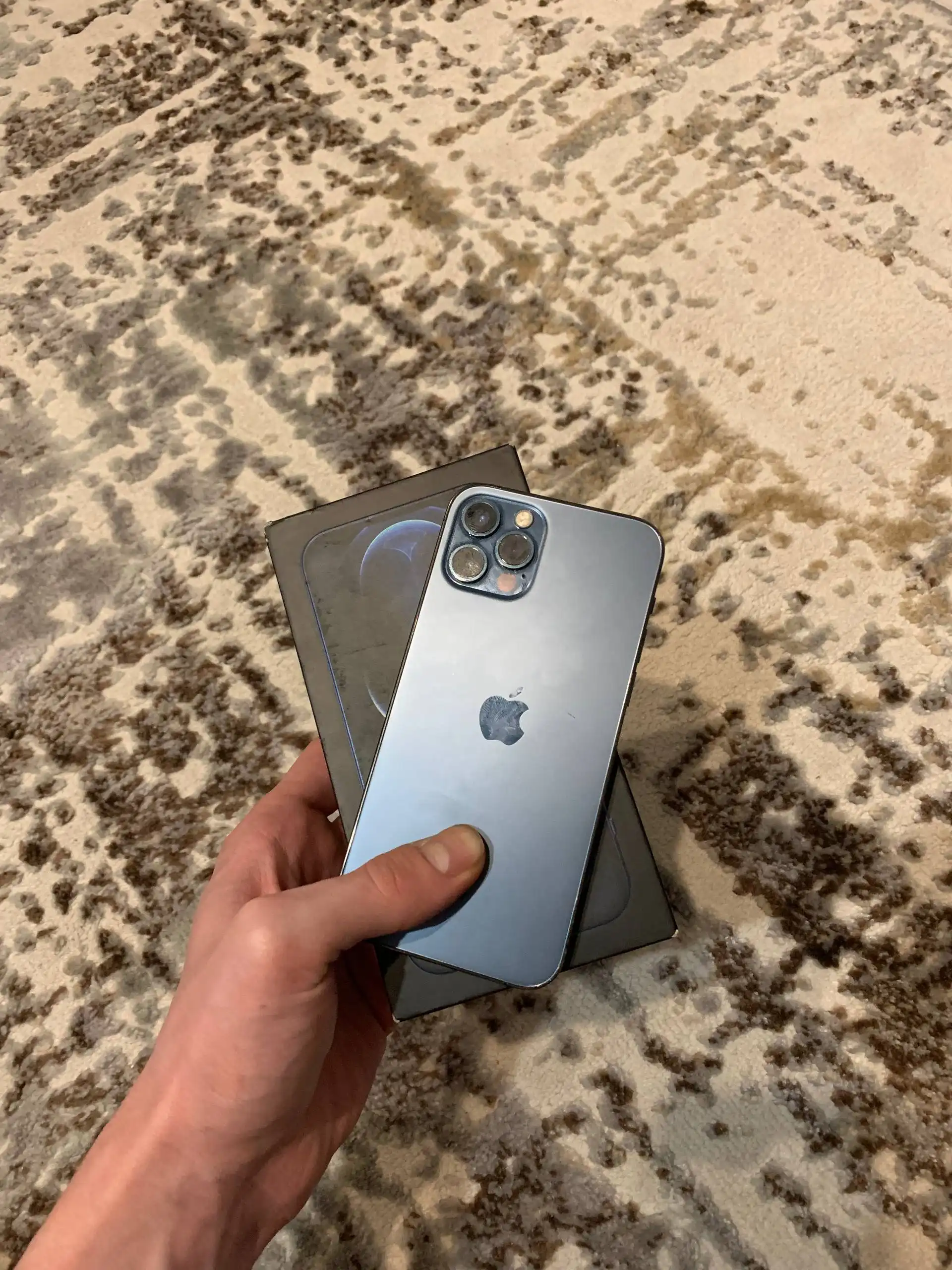Продам iPhone 12 Pro 128 ГБ
