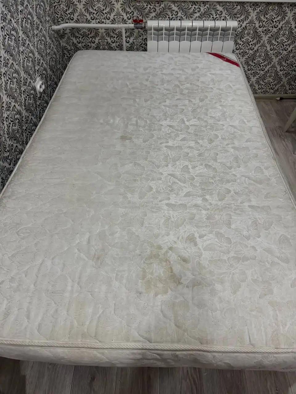 Продам матрас 200х160 см