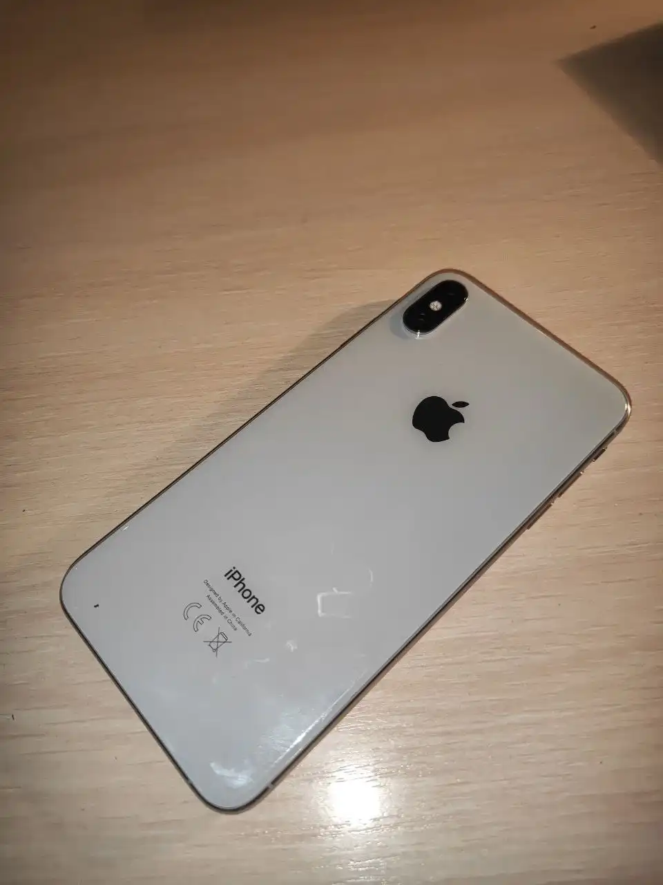 Продам iPhone XS Max 64GB на запчасти или целиком