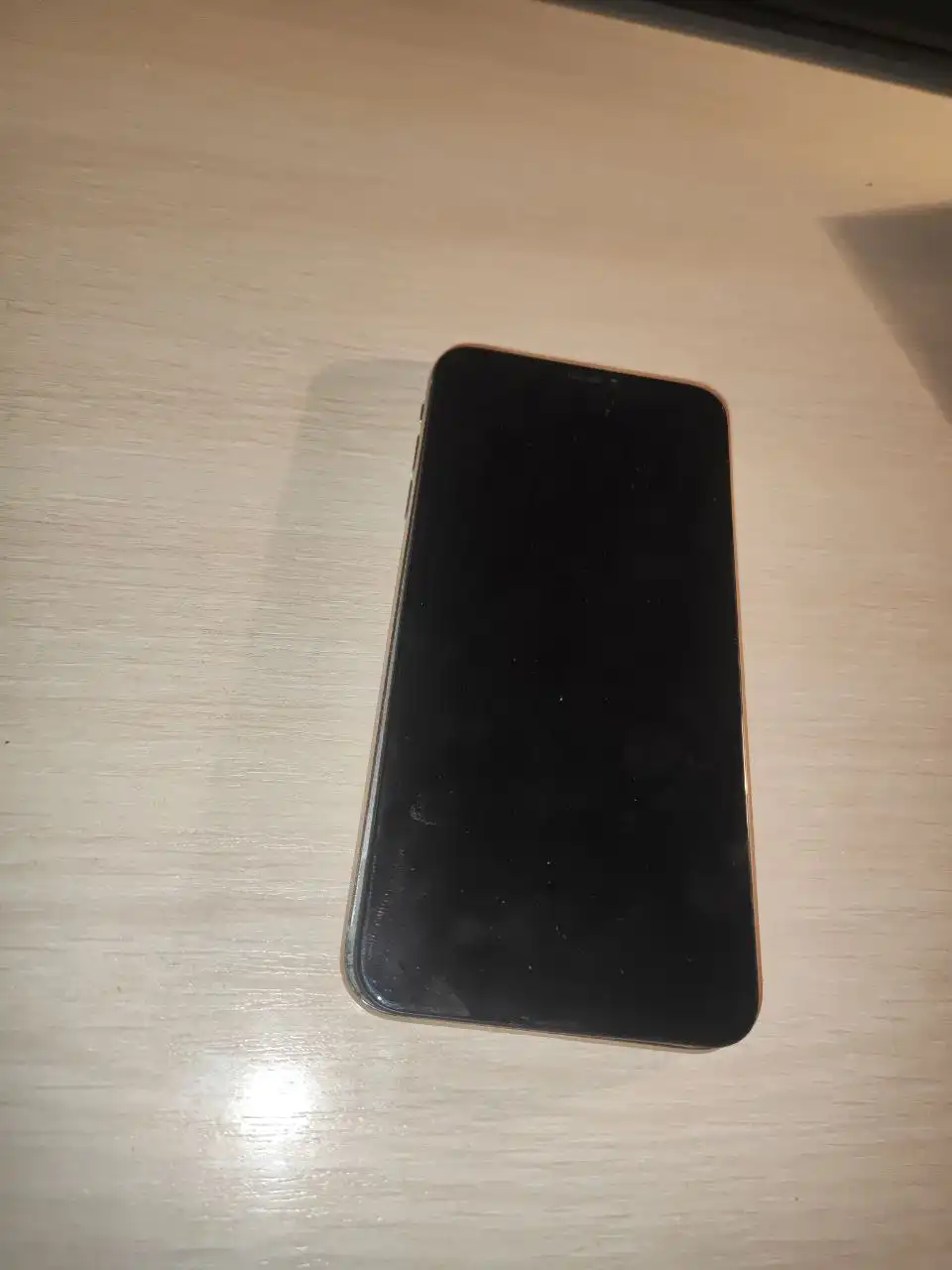 Продам iPhone XS Max 64GB на запчасти или целиком