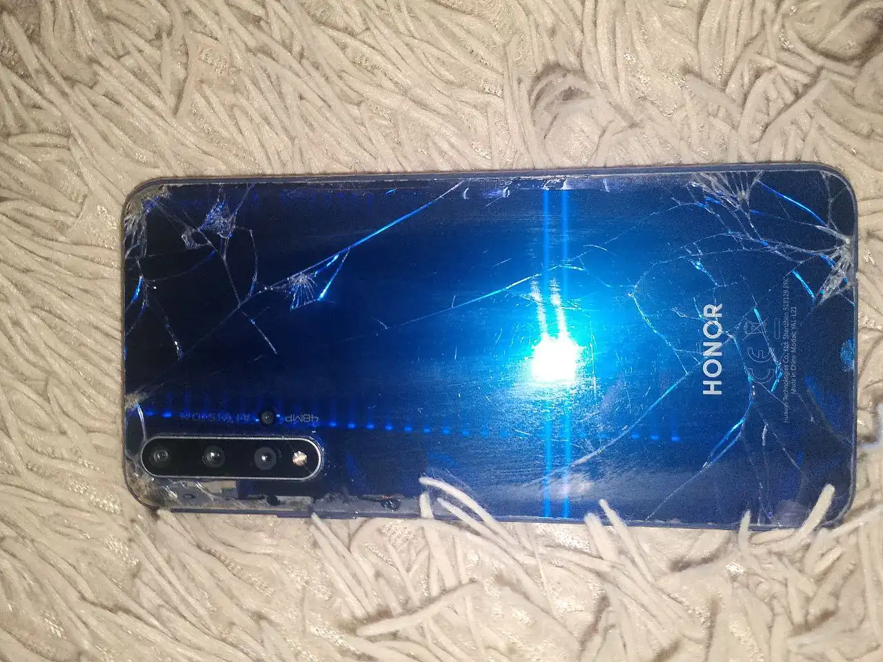 Продам телефон Honor 20