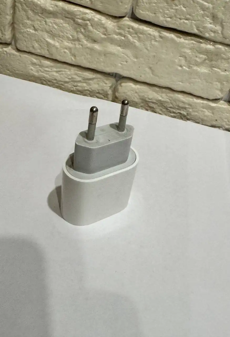 Оригинальный блок питания Apple 20W