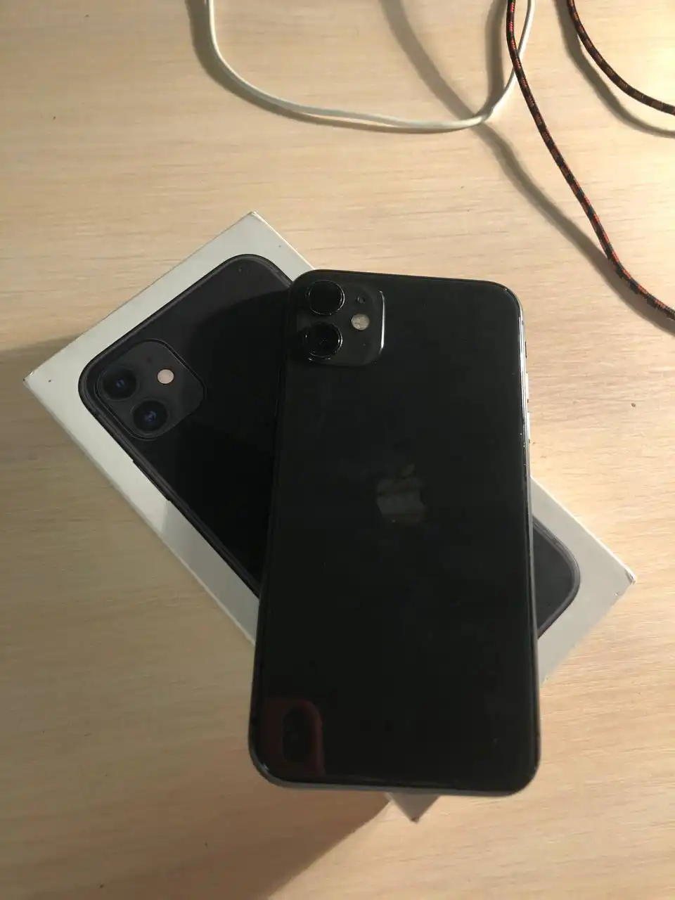 Продам айфон Xr и айфон 11 с неработающим Face ID