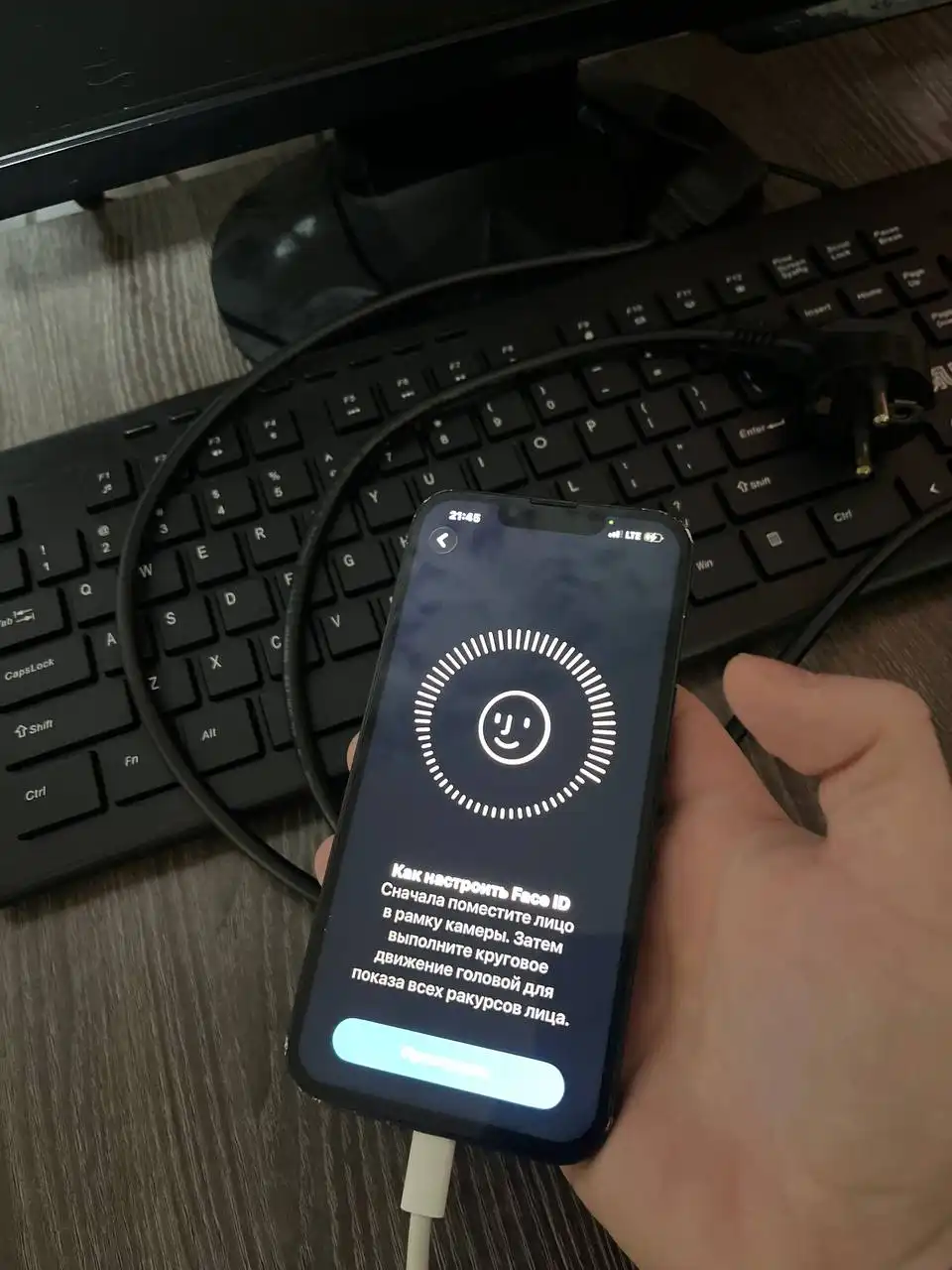 Продажа iPhone 13 128 ГБ с замененным экраном