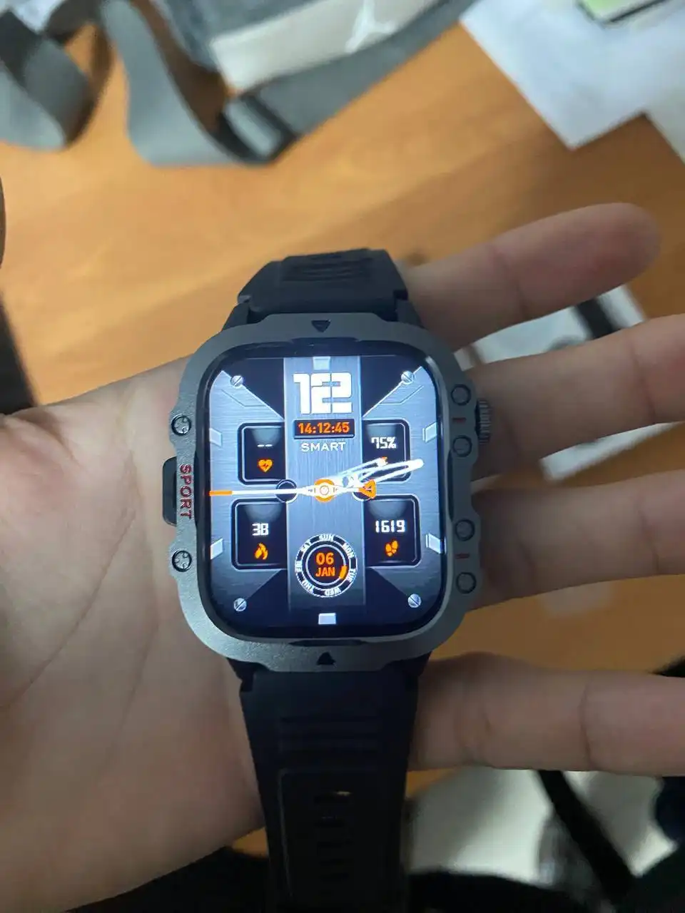 Смарт-часы, наушники и приставка