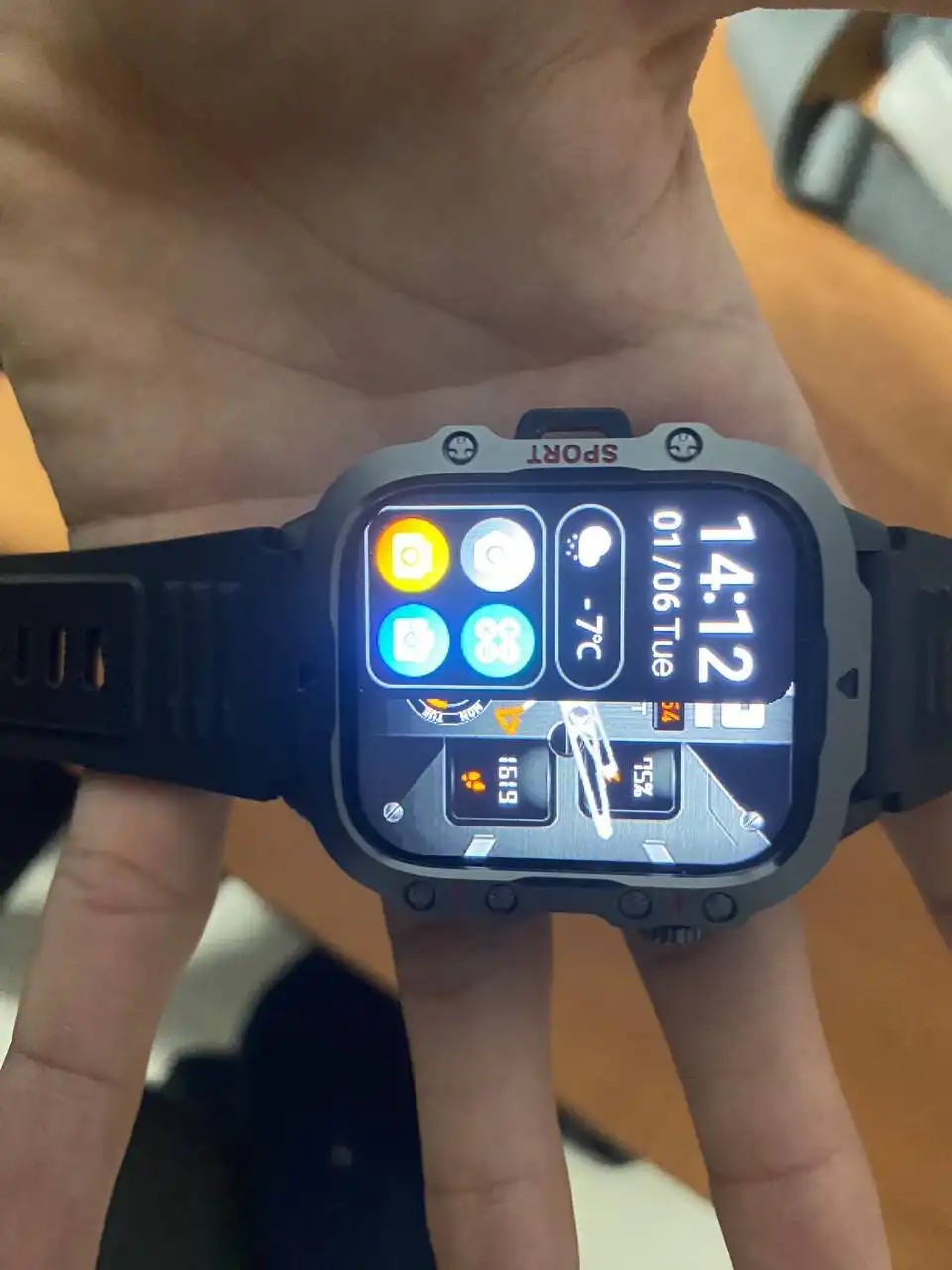 Смарт-часы, наушники и приставка