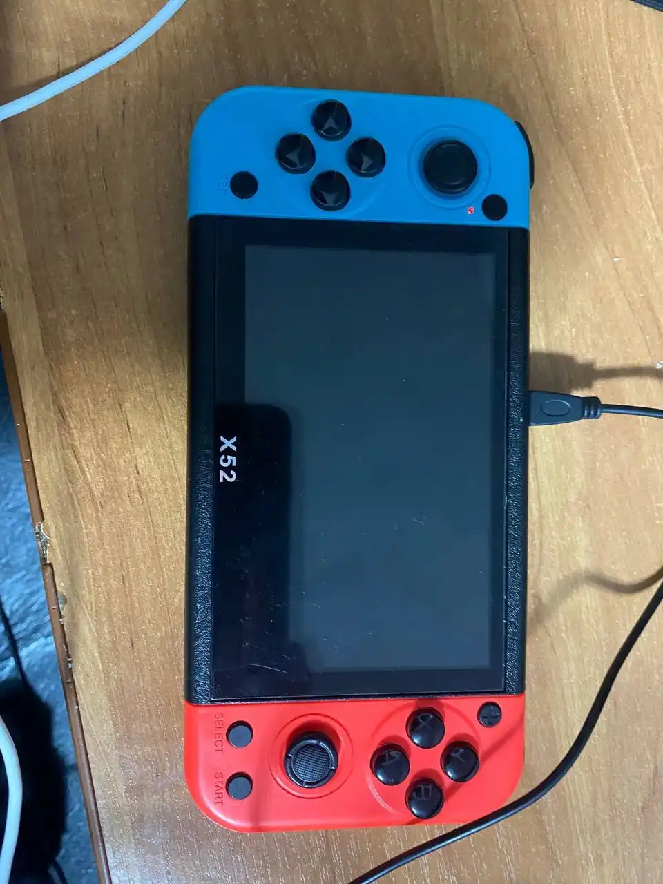 Смарт-часы, наушники и приставка