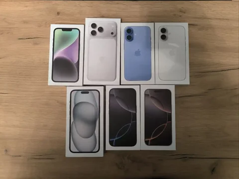 Коробка товаров на барахолке - Барахолка в Минусинск