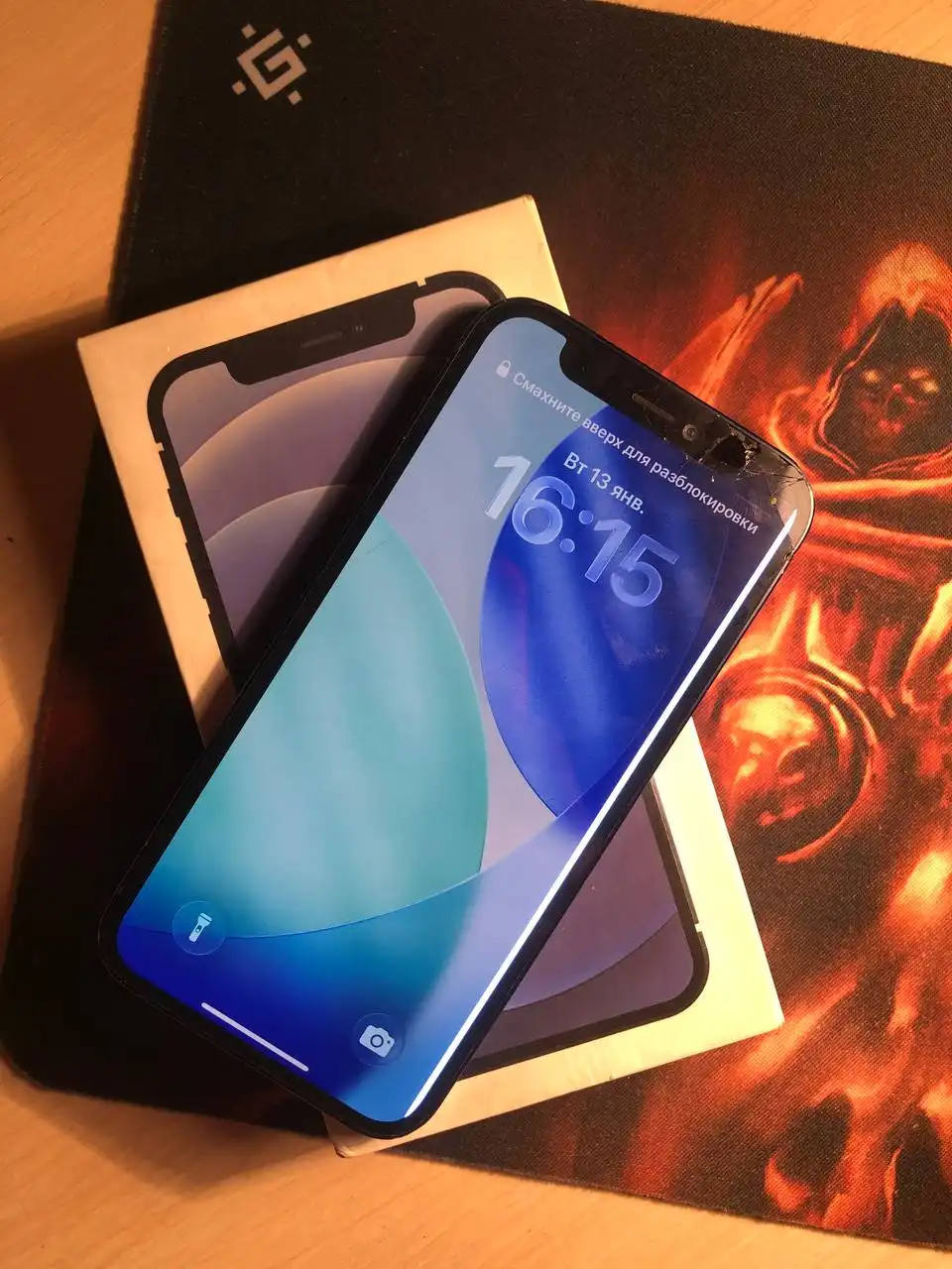 iPhone 12 mini 64Gb Blue с разбитым экраном - Смартфоны (Электроника) в Минусинск